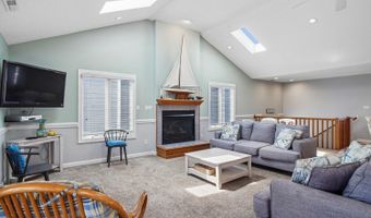 214 2ND St, Bethany Beach, DE 19930