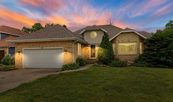 612 Edelweiss Dr, Antioch, IL 60002