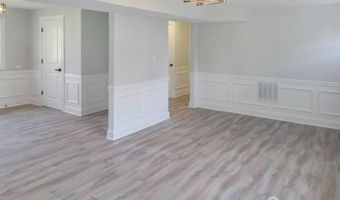 156 Cliffwood Ave, Aberdeen, NJ 07721