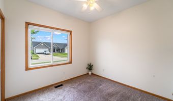 403 4th St NW, Altoona, IA 50009