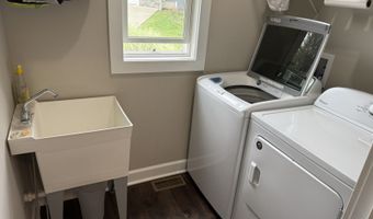 99 University Estates Blvd, Athens, OH 45701