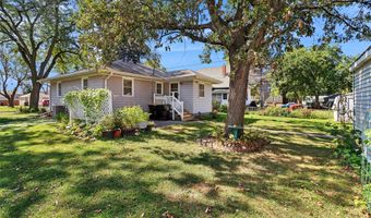 712 Rapids St, Adel, IA 50003