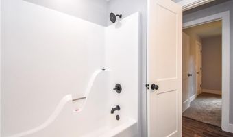 128 BROOKSIDE Dr, Alexander City, AL 35010