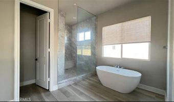 12925 Davona Dale Rd, Apple Valley, CA 92308