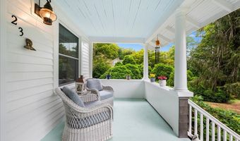 23 Spring St, Chester, CT 06412