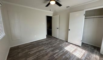 910 Chestnut St, Hico, TX 76457
