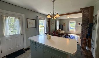 98 Bayview St, Belfast, ME 04915