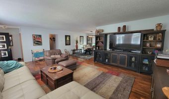 1824 Eisenhower Cir, Aberdeen, SD 57401