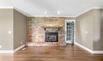 1526 Needmore Rd, Albertville, AL 35950