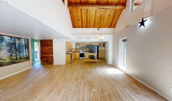 17285 RUSTIC Ln, Brookings, OR 97415