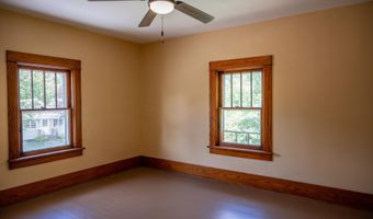 132 S Walker St, Adams, WI 53910