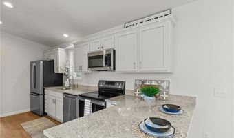 64 Burnside Ave, Narragansett, RI 02882