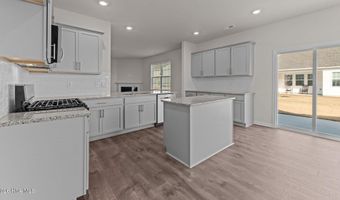 1100 Aviator Ln, Ayden, NC 28513