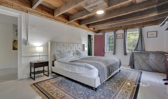 992 Pequawket Trl, Baldwin, ME 04091