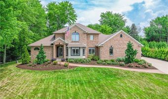 2641 Topflite Dr, Akron, OH 44312