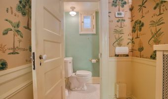 3925 CANTERBURY Rd, Baltimore, MD 21218