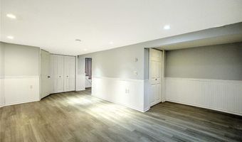 4 Talbot Mnr, Cranston, RI 02905