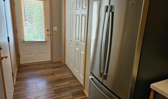 6637 Lamplight Dr, Albertville, MN 55301