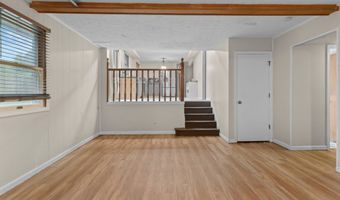 621 Pioneer Dr, Indianapolis, IN 46217