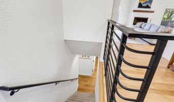 1509 Woodland Dr, Ashland, OR 97520