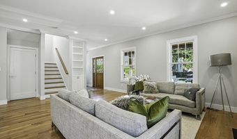 16 Pinehurst St, Boston, MA 02131