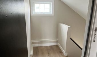 106 Stearns St 3rd floor, Bristol, CT 06010