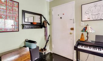 12203 ACADEMY Way 13, Rockville, MD 20852