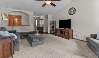 993 S CROCUS Ln, Appleton, WI 54914