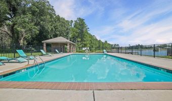 6236 Emerald Lake Dr, Biloxi, MS 39532