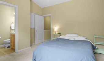 1120 SW 170TH Ave 201, Beaverton, OR 97003