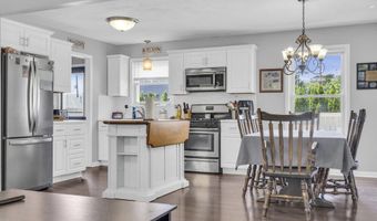 1332 Longboat Ave, Beachwood, NJ 08722