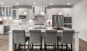 313 Crest Ln, Adams Twp., PA 16046