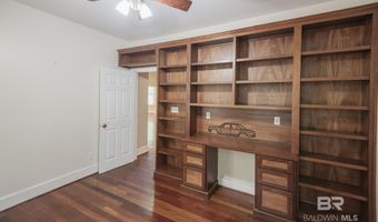 151 Mockingbird Ln, Atmore, AL 36502