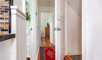 170 Pilgrim Pkwy, Warwick, RI 02888