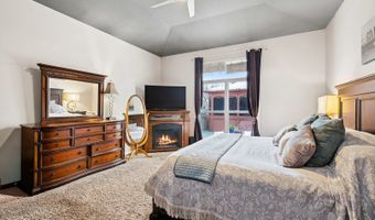 1950 Broadsmore Dr, Algonquin, IL 60102