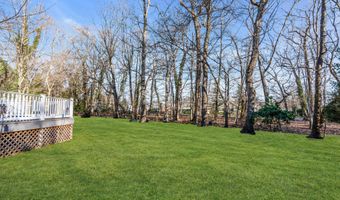 26 Bruns Rd, Allenhurst, NJ 07711