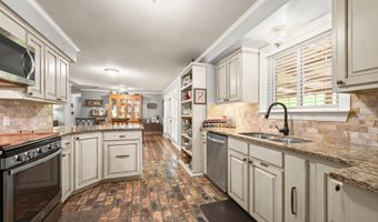 7858 Pettit Rd, Baker, LA 70714