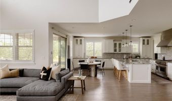 6885 S Robertsdale Way, Aurora, CO 80016