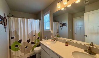 2419 NW Applewood St, Ankeny, IA 50023