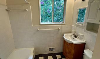 10505 MONTROSE Ave M-201, Bethesda, MD 20814
