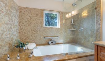 525 Keyes Ave, Angwin, CA 94508
