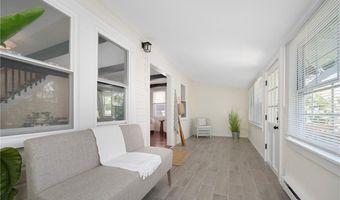 69 Overlook Dr, Warwick, RI 02818