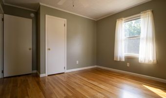 8 Sunnydale Ln, Parsonsfield, ME 04047