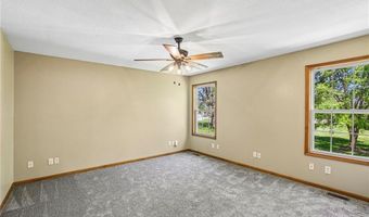 204 E 8th St, Adrian, MO 64720