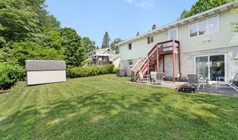 17 Muscotah Rd, Alloway, NJ 07422