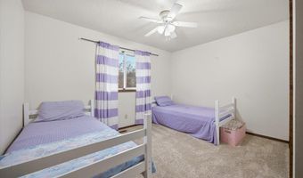 203 W Wagon Wheel Pr NW, Benton City, WA 99320