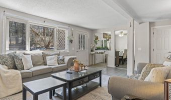 45 Sherwood Dr, Augusta, ME 04330