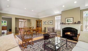 2736 Aspen Ct, Ann Arbor, MI 48108