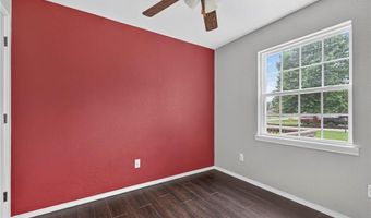 702 9th St, Barling, AR 72923