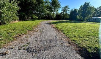 903 Old Celina Rd, Allons, TN 38541